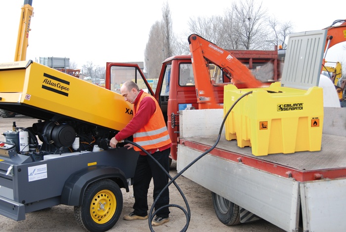 Carrytank 440 liter diesel 24V pomp met batterij