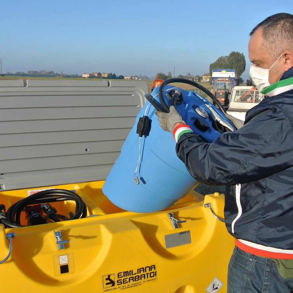 Combitank 900 liter diesel + 100 liter AdBlue